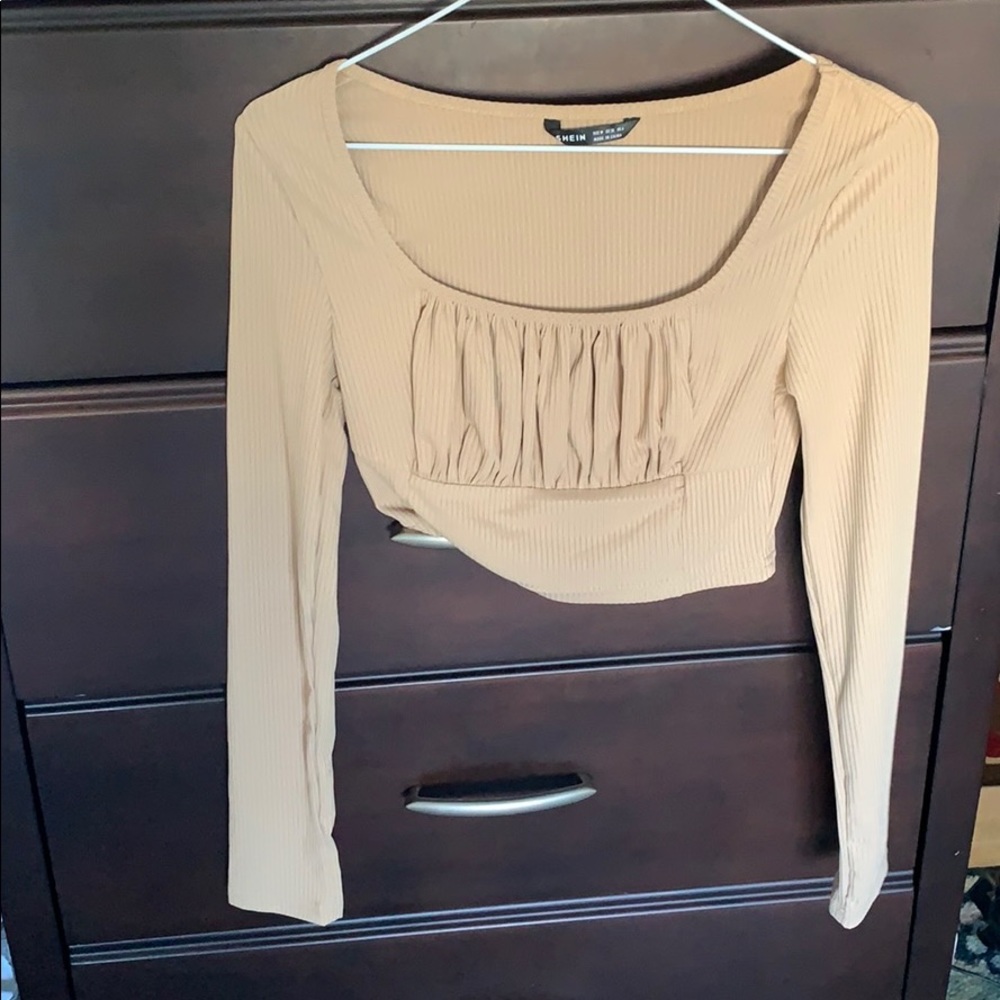 Long sleeve top